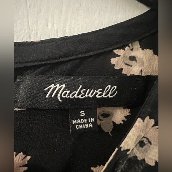 Madewell 100% silk Floral Black and White Women's Top size S (F119) - Picture 4 of 9